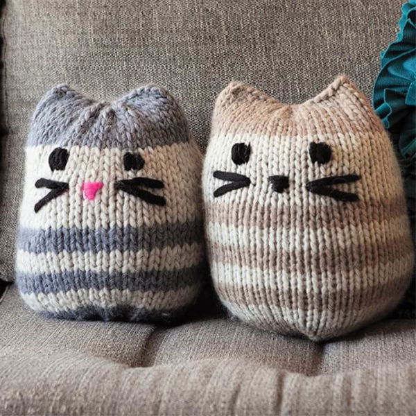 Free Mini Kitty Pouf Pattern