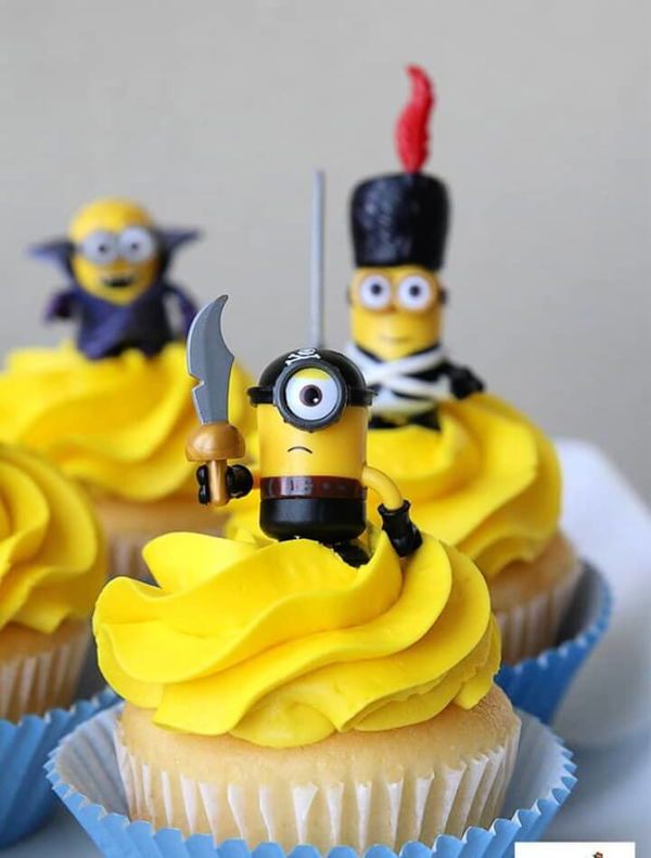 Cute Minions Cupcakes! Fun DIY ideas for a Minions Party or Despicable Me Minion Themed